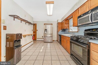 6103 Pembrook St, Frederick, MD 21704 - photo 2