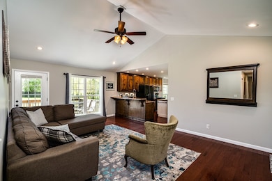 137 Elm St, Cookeville, TN 38506 - photo 5