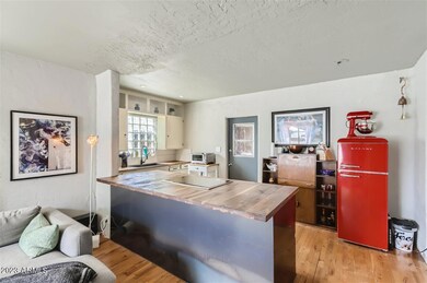 2026 N 17th Ave - Web Quality - 011 - 12
