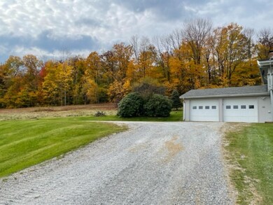 628 S Hill Rd, Ludlow, VT 05149 - photo 3