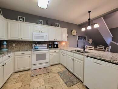 27100 Meadowmore Ct unit 302, Whitney, TX 76692 - photo 5