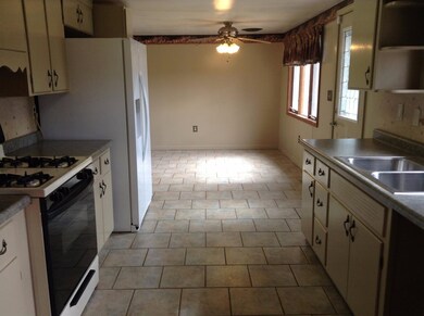 31598 Us Highway 20, New Carlisle, IN 46552 - photo 5