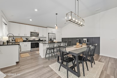 9_the real estateographers_009