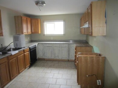 221 W 8th St, Marysville, OH 43040 - photo 4