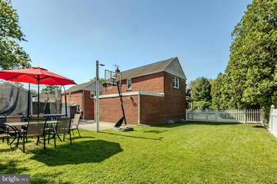 427 Heatherwood Rd, Havertown, PA 19083 - photo 3