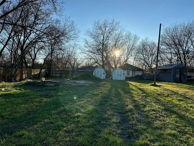 605 Erie St, Cleburne, TX 76031 - photo 5