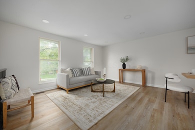 3027 Kilcullen Dr, Columbus, OH 43221 - photo 6