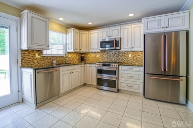 643 Gambocz Ct, Monmouth Junction, NJ 08852 - photo 7
