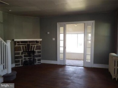 1147 Roosevelt Dr, Havertown, PA 19083 - photo 2