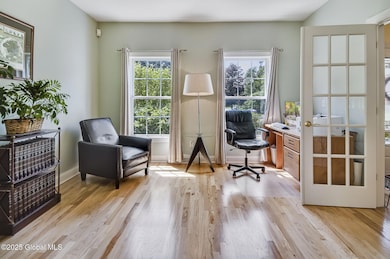 9 Oakline Ct, Schenectady, NY 12309 - photo 4