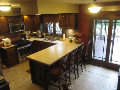 16006 N Regency Park Place, Chillicothe, IL 61523 - photo 2