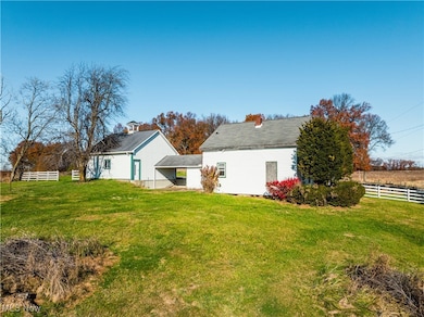 2971 Bedford Rd, Lowellville, OH 44436 - photo 5