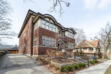 003-Front_View-3708669-large