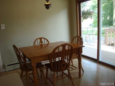 1377 Moll St, North Tonawanda, NY 14120 - photo 4