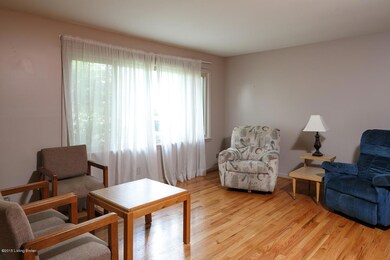 RealTourCast M Weisberg Mosswood (7 of