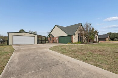 548 Highland Rd, Springtown, TX 76082 - photo 2
