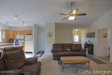 1435 Wakely St NE, Grand Rapids, MI 49505 - photo 2