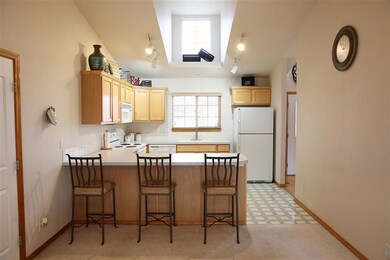 547 S Valley Dr, Nampa, ID 83686 - photo 4