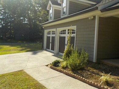 2554 Red Barn Rd SW, Marietta, GA 30064 - photo 2