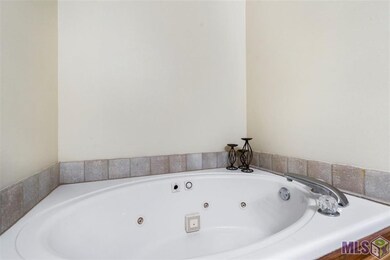 6463 Windwood Dr, Zachary, LA 70791 - photo 6