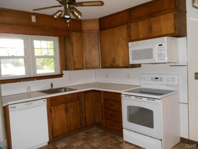 920 N Leh St unit 928, Allentown, PA 18104 - photo 6