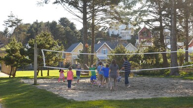 2462 SW Dune Ave, Lincoln City, OR 97367 - photo 5