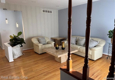 36268 Jeffrey Dr, Sterling Heights, MI 48310 - photo 5