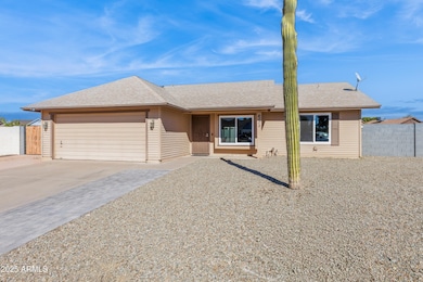 6102 E Fairfield St-3