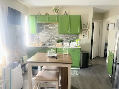 233 Valley St, New Haven, CT 06515 - photo 2