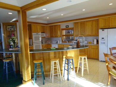 KITCHEN (2)