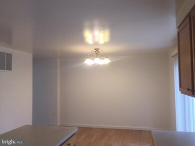 14402 Pebble Hill Ln, North Potomac, MD 20878 - photo 7