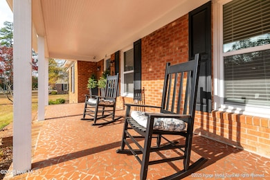 102 Longwood Dr, Pinetops, NC 27864 - photo 3