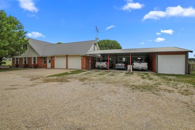 Extra covered parking areas