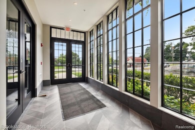 804 N Main St unit 2H, Rochester, MI 48307 - photo 5