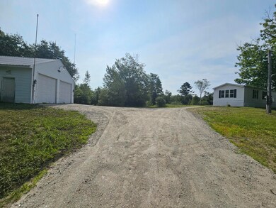 16 Curtis Rd, Freeport, ME 04032 - photo 2