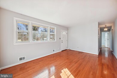 1417 Pacific Ave, Capitol Heights, MD 20743 - photo 3