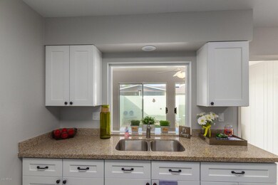 13606 N Silverbell Dr unit 10, Sun City, AZ 85351 - photo 7