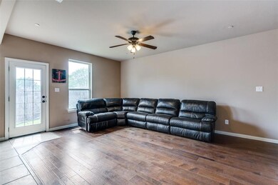 220 Corinna Ct, Hurst, TX 76053 - photo 3