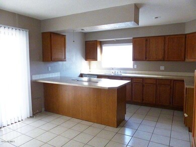 5727 W Holly St unit 7, Phoenix, AZ 85035 - photo 4