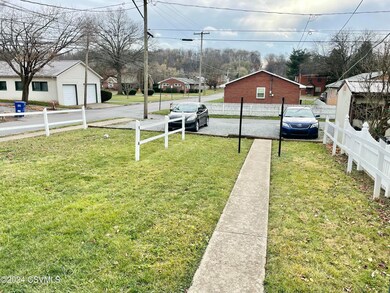 570 Hepburn St unit 572, Milton, PA 17847 - photo 4