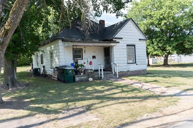 120 W Hinton Ave, Moberly, MO 65270 - photo 4