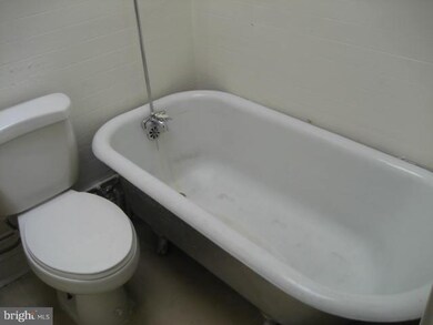 2909 Winchester St, Baltimore, MD 21216 - photo 6