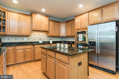 1562 Star Stella Dr, Odenton, MD 21113 - photo 2