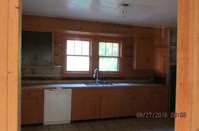 111 Armstrong St, Pineville, LA 71360 - photo 2