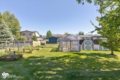 3749 Henderson Loop