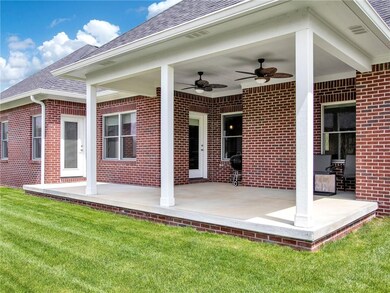 8137 Spring Valley Dr, Plainfield, IN 46168 - photo 7