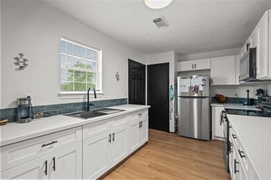 6556 County Road 168, Alvin, TX 77511 - photo 3