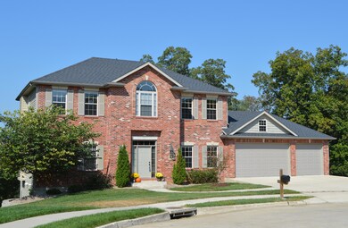 Classic Styling, Attached 3-Car Garage