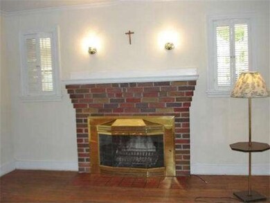 19 Agate Ave, Worcester, MA 01604 - photo 7