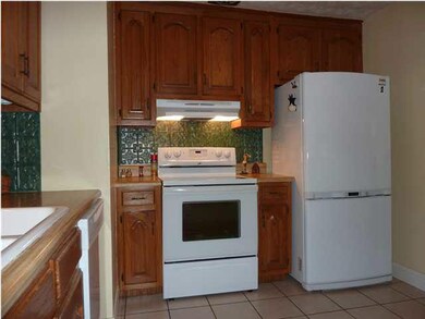 Kitchen. Appliances remain.